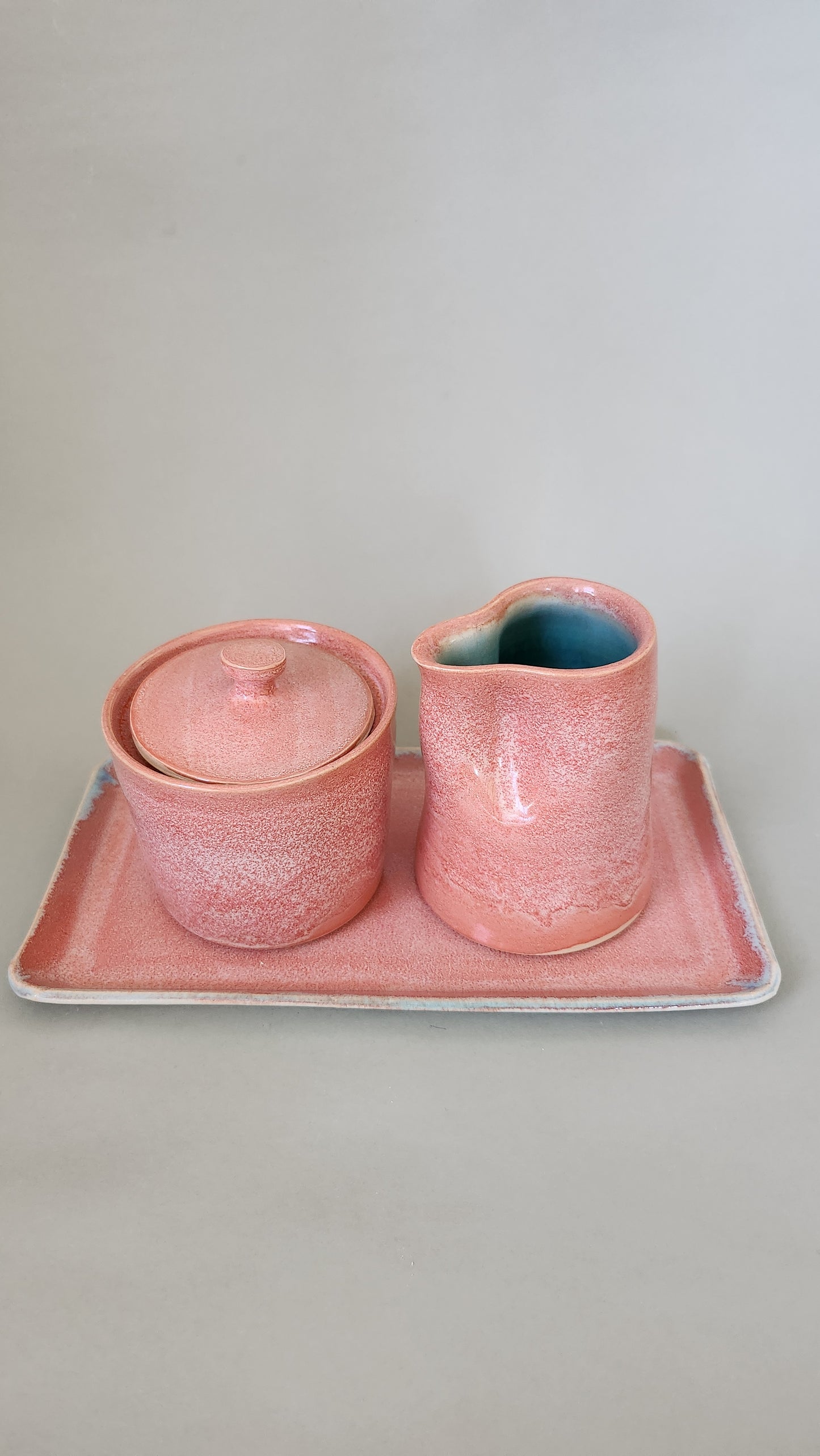 Set Kännchen mit Zuckerdose auf Tablett
