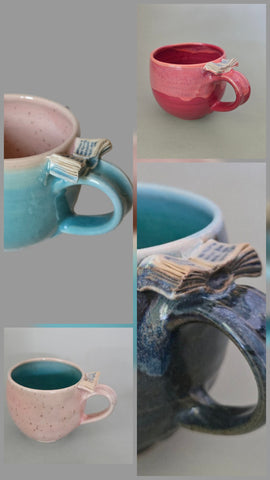 Keramik-Tasse "Schmökerzeit" mit kleinem Buch auf Henkel 0,3l