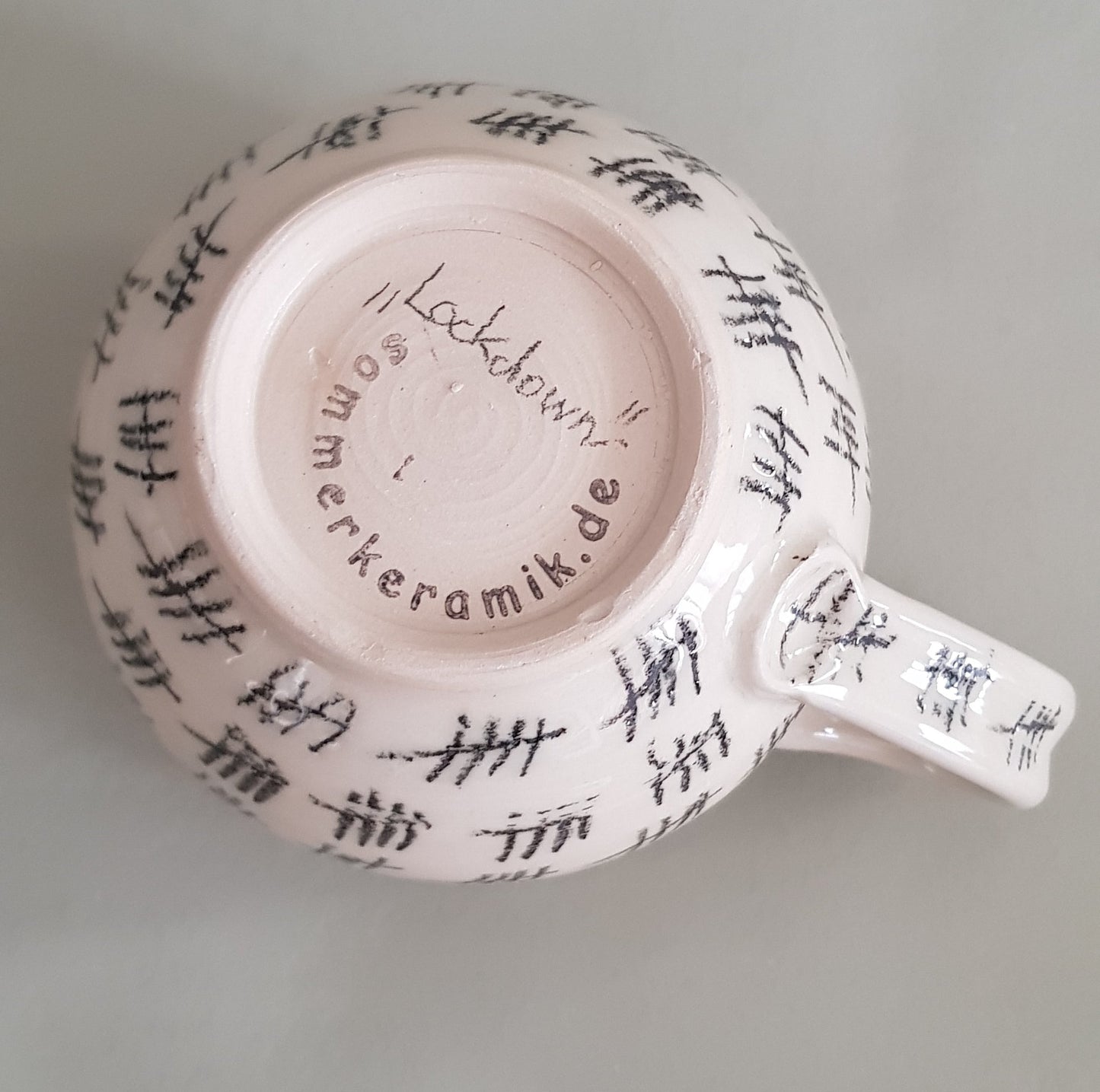 Tasse "Tage" aka "Lockdown"